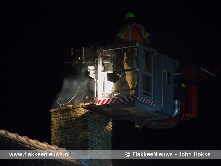 Schoorsteenbrand in Ooltgensplaat