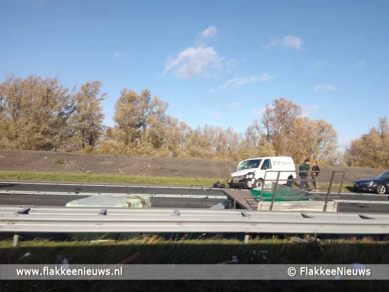 Verkeer N59 muurvast door ongeval