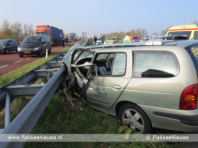 Ongeval met beknelling op N59 Hellegatsplein