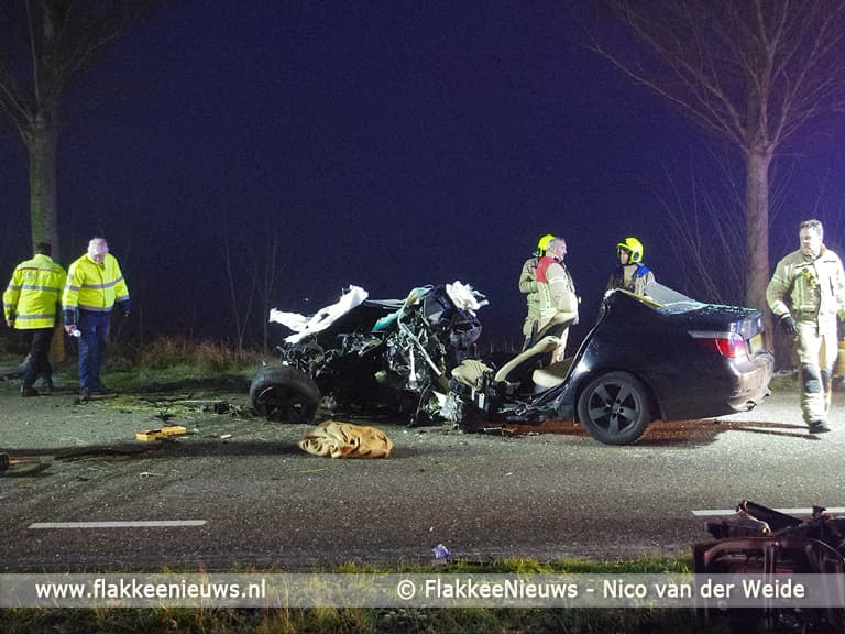 Hulpdiensten bevrijdden zwaargewond slachtoffer uit auto