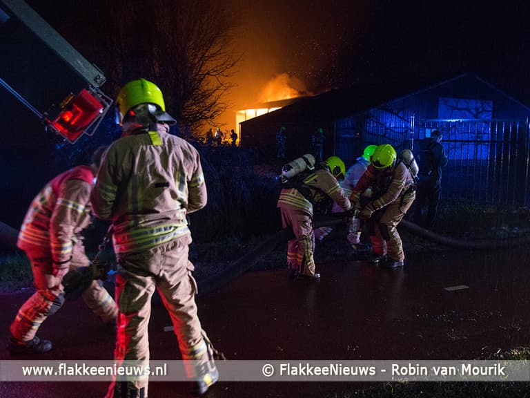 Caravans uitgebrand en zwaar beschadigd in Middelharnis