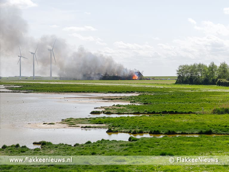 Zeer grote brand tussen Herkingen en Nieuwe-Tonge