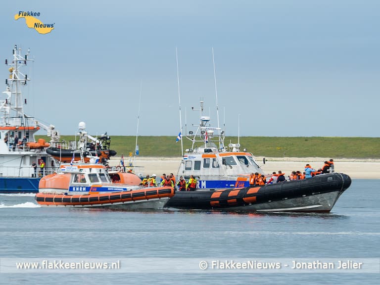 KNRM Stellendam in actie bij evacuatieoefening Maasvlakte