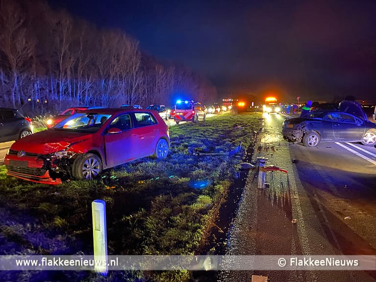 Verkeershinder op N215 Middelharnis door ongeval