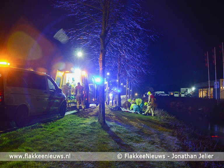 Motorrijder te water Korteweegje Dirksland