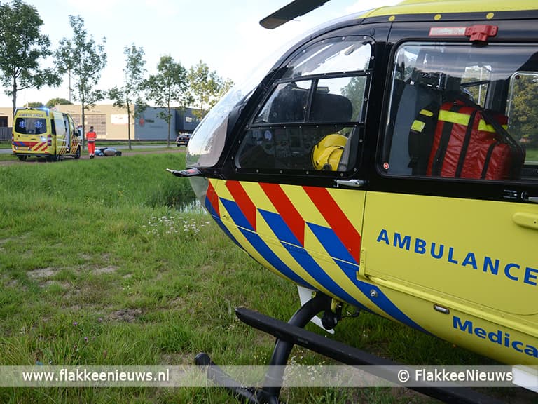 Tractor rijdt door na ongeval en traumaheli vliegt voor hoofdletsel