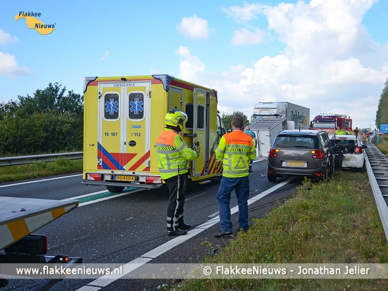 Ongeval met vijf voertuigen op N59