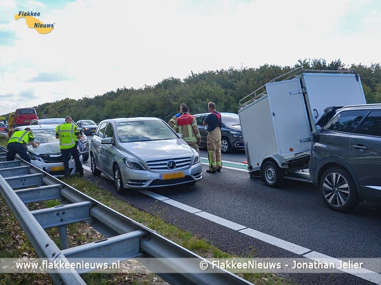 Ongeval met vijf voertuigen op N59