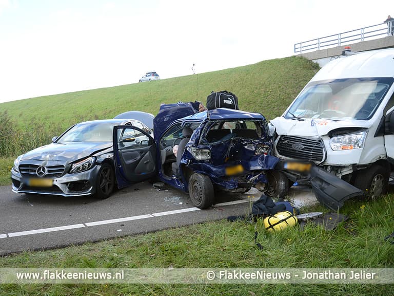 N57 nabij Goedereede afgesloten door ongeval