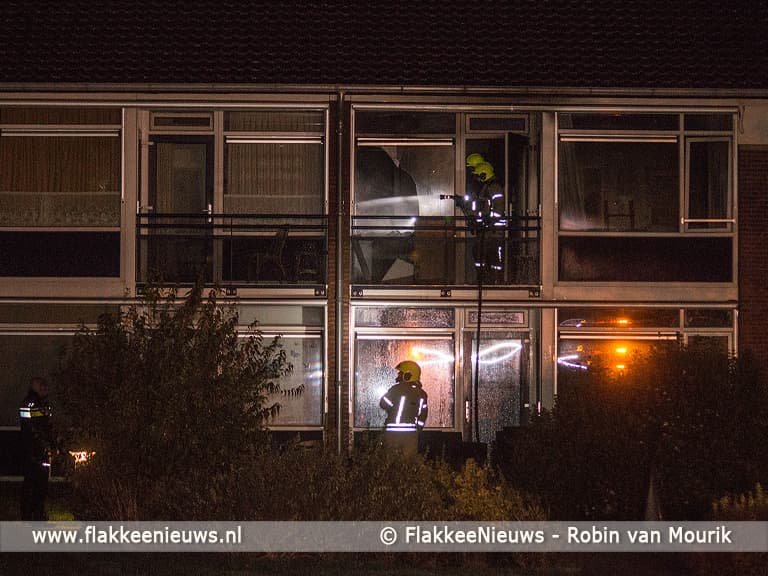 Kat gered bij brand tegen woning in Melissant