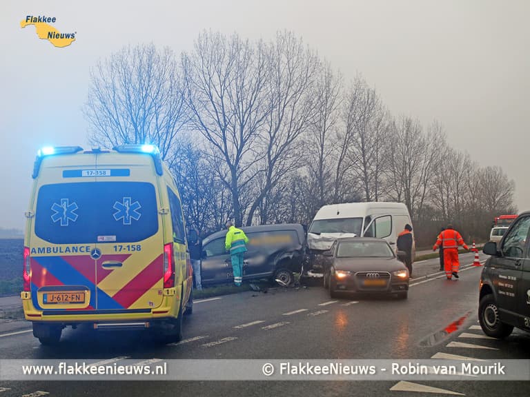 Ongeval met drie voertuigen op N215