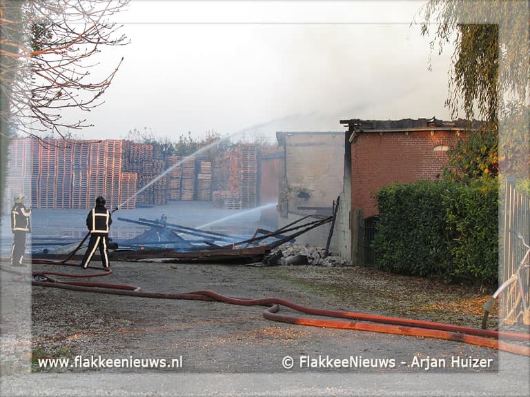 Grote brand in Achthuizen verwoest schuur