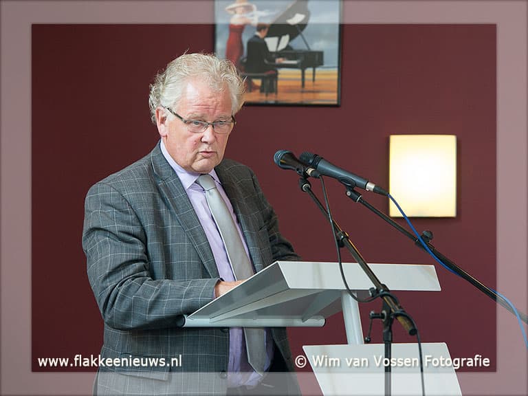 Confettiregen over Hart van Dirksland