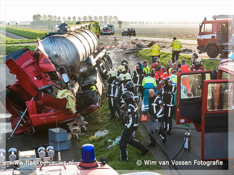 Vrachtwagenchauffeur overleden na ongeval Oude-Tonge