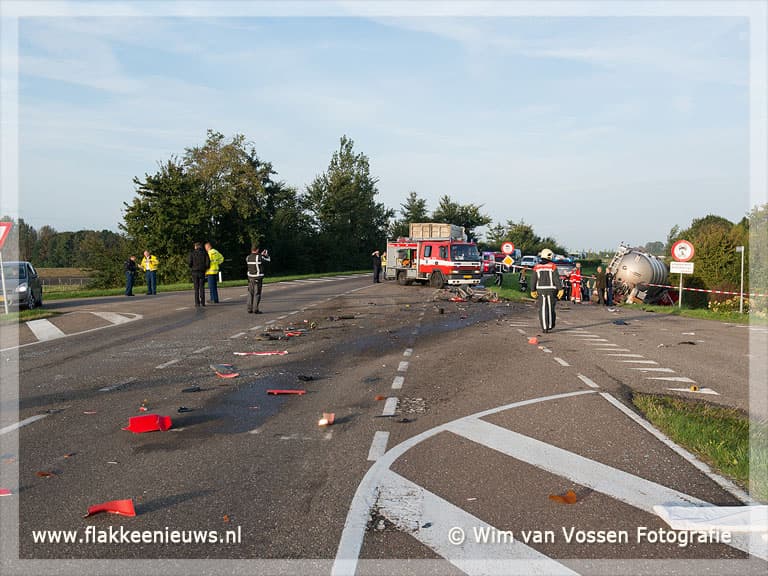 Vrachtwagenchauffeur overleden na ongeval Oude-Tonge