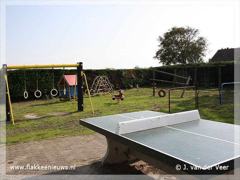 Nieuwe speeltuin en trapveldje voor Herkingen