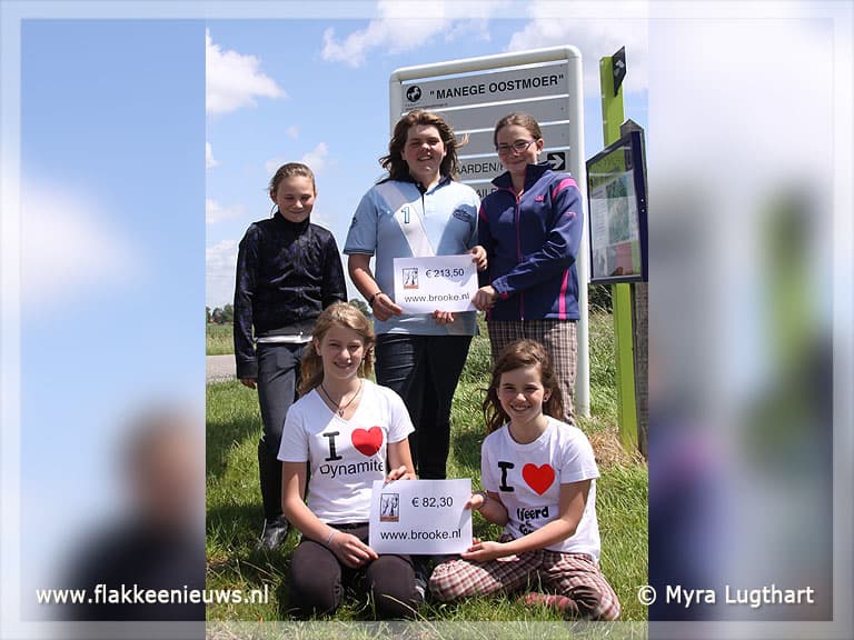 Oostmoermeiden in actie voor Brooke Hospital