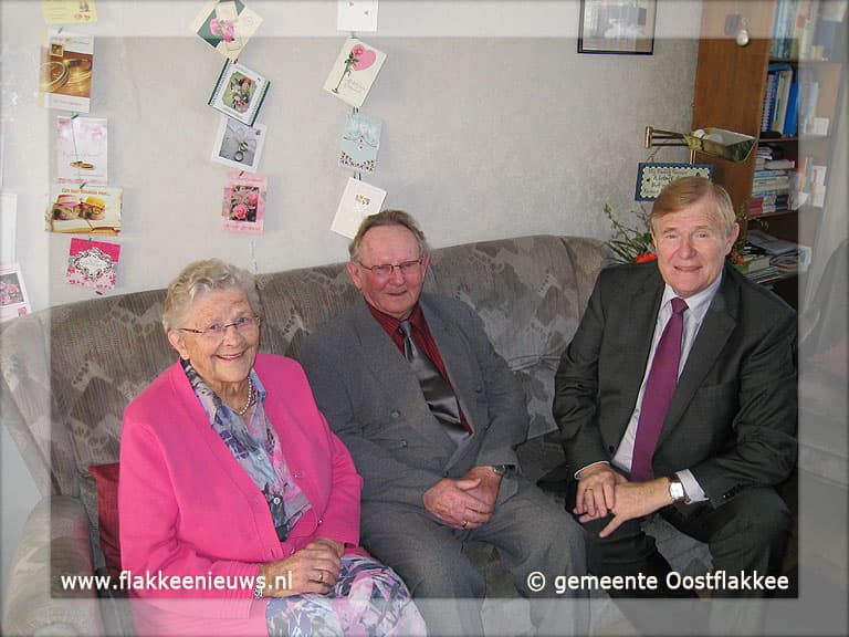 Burgemeester feliciteert familie Kreeft