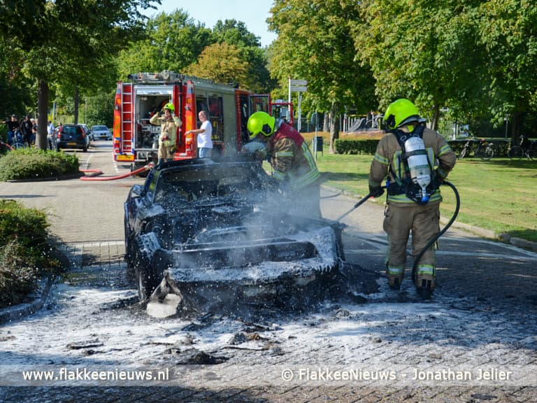 Recent opgeknapte Oldtimer in vlammen op