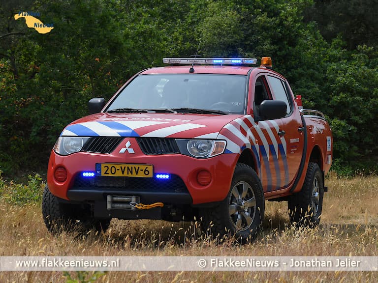 Brandweer blust brand in natuurgebied Kleistee