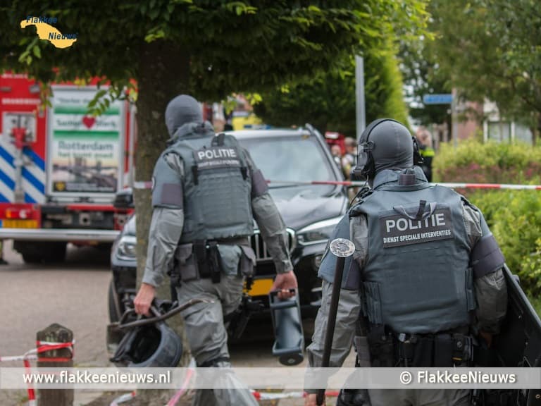 Straat in Dirksland ontruimd wegens explosiegevaar