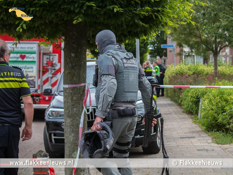 Straat in Dirksland ontruimd wegens explosiegevaar