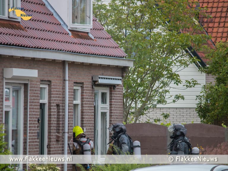 Straat in Dirksland ontruimd wegens explosiegevaar