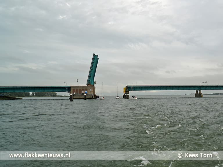 Twee rijstroken Haringvlietbrug en 50km/u vanaf 23 augustus