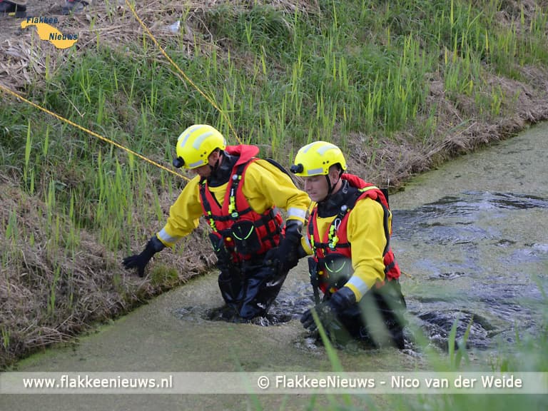 Grote hulpverleningsactie op Oudelandsedijk naar mogelijke drenkeling