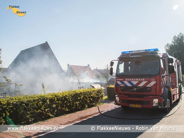 Brandweer uitgerukt naar middelbrand in Herkingen