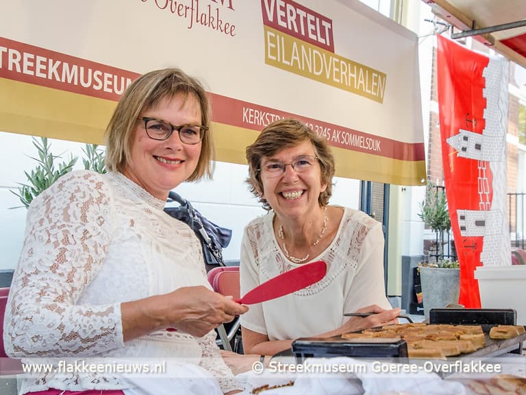 Flakkees Wereldkampioenschap Kruukplaetjes bakken