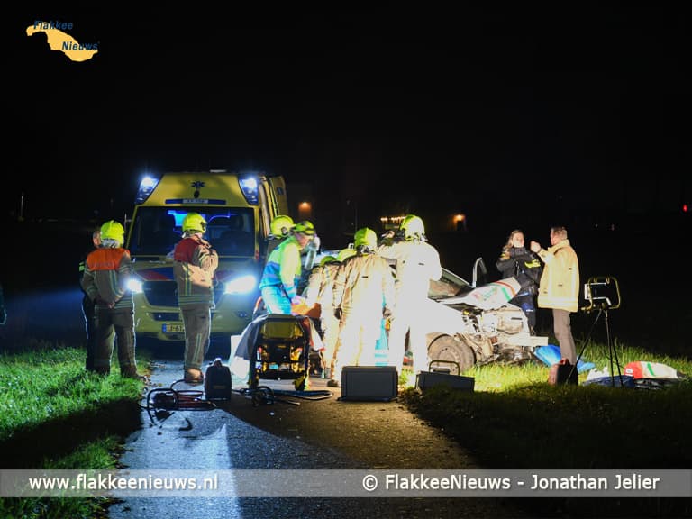 Bestuurder zwaargewond na ongeval in polder Middelharnis
