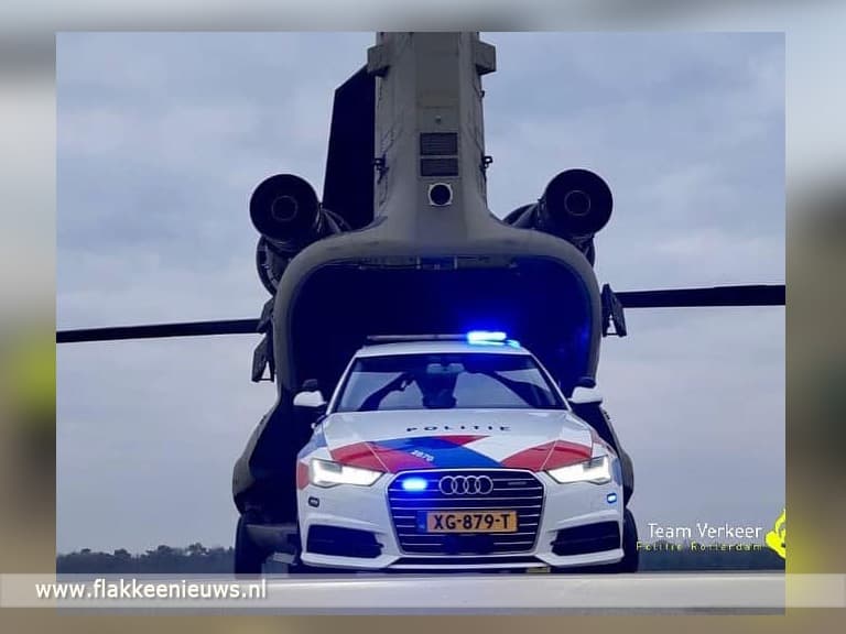 Verkeerspolitie rijdt dienstauto Chinook-helikopter binnen