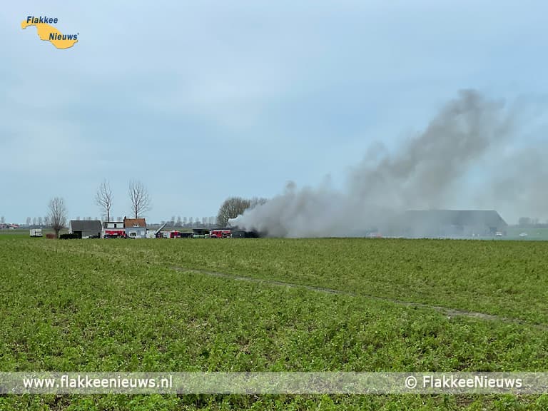 Grote brand in schuur bij Den Bommel