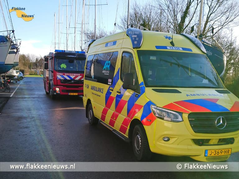 Brandweer schiet te hulp bij onwelwording op zeiljacht