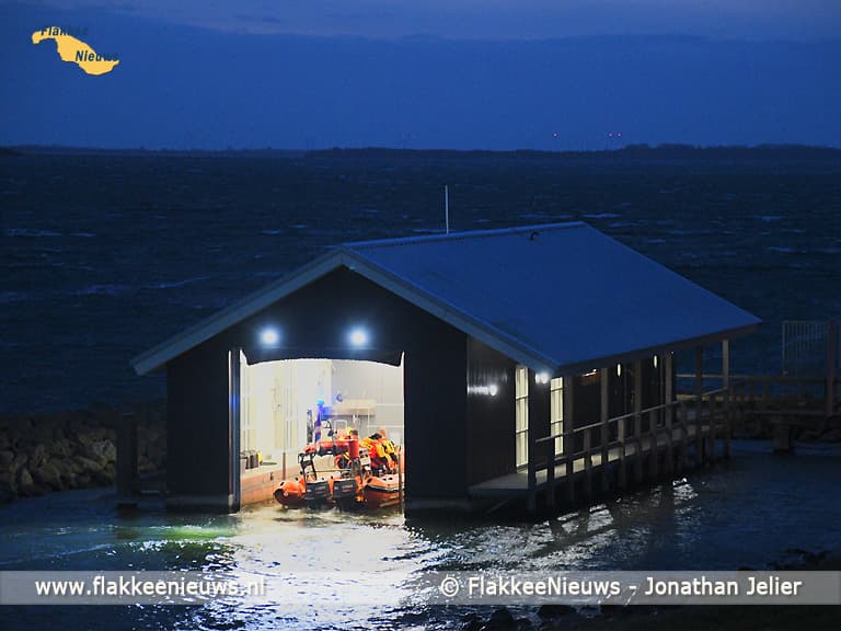Noordzeeheli en KNRM redden personen op Noordzee en Grevelingenmeer