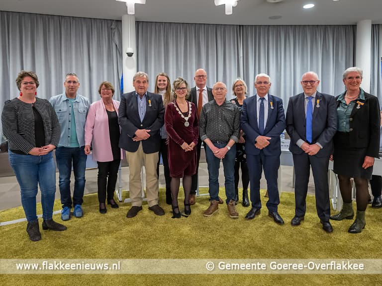 Vijf vertrekkende raadsleden benoemd tot Lid in de Orde van Oranje-Nassau