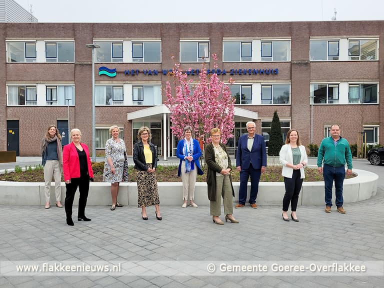 Tweede Kamerlid Joba van den Berg brengt werkbezoek aan ziekenhuis Dirksland