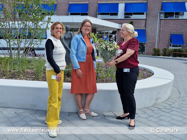 Gespecialiseerd MS-verpleegkundige Janneke Roos wint Nora Holtrust prijs