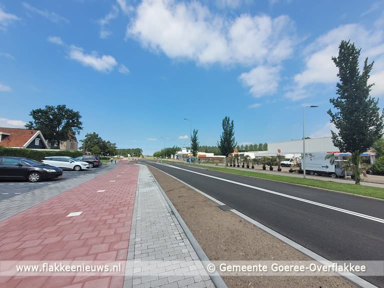 In Oude-Tonge moeten bromfietsers voortaan op de rijbaan rijden