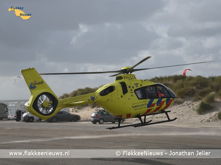 Veel hulpdiensten rukken uit voor gewonde kitesurfer
