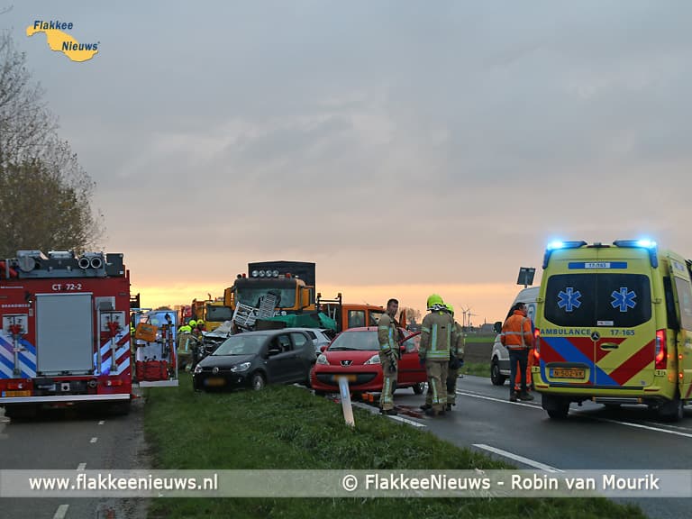 N215 bij Oude-Tonge afgesloten vanwege ongeval