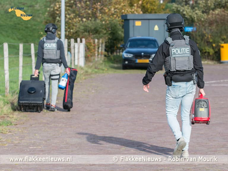 Grote oefening met Dienst Speciale Interventies bij Haringvlietsluizen