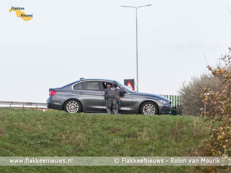 Grote oefening met Dienst Speciale Interventies bij Haringvlietsluizen