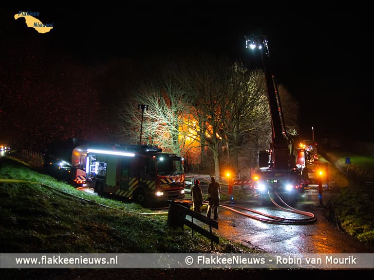 Woonhuis in brand bij Oude-Tonge