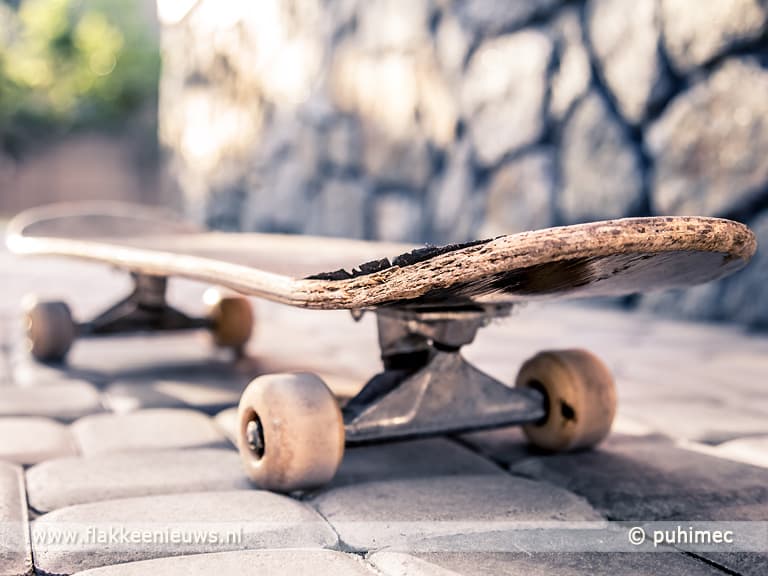 19-Jarige winkeldief slaat met skateboard in bouwmarkt