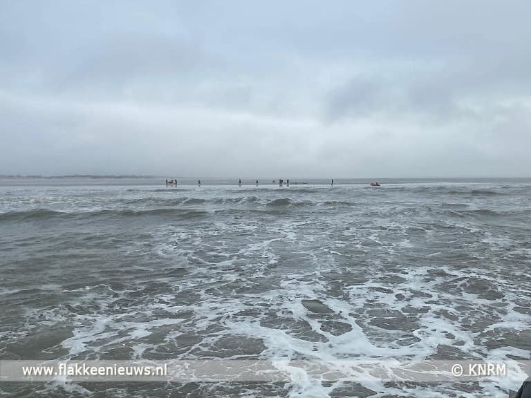 Kajakkers onderkoeld op de Noordzee