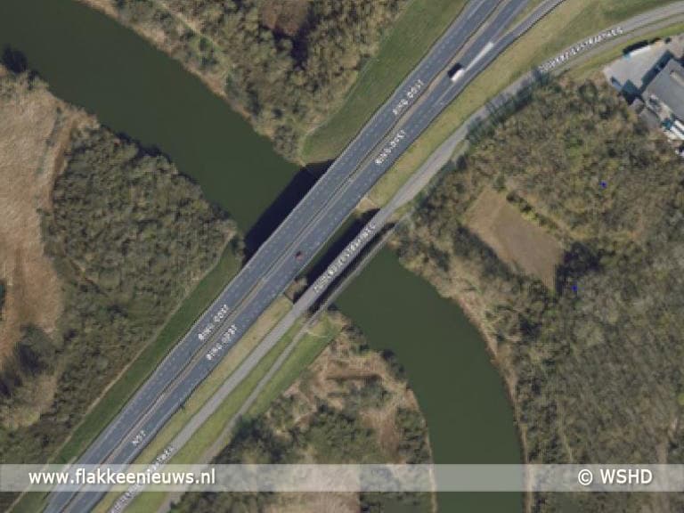 Fiets- en loopbrug Stellendam afgesloten