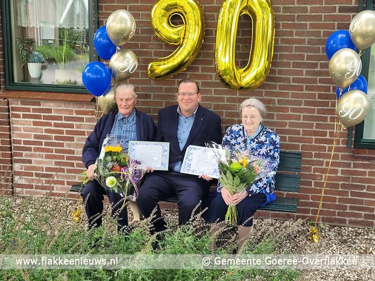 Oudste tweeling van Goeree-Overflakkee is 90!
