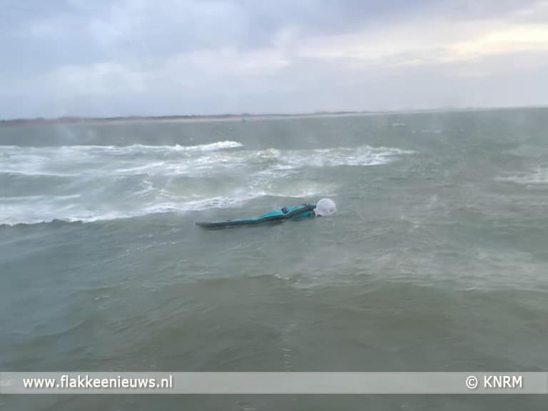 Grote zoekactie naar mogelijk vermiste kitesurfer